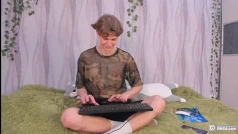 Snapshot of maxim_burn chatting on October 21, 2025, 4:51 pm maxim burn online show from October 21, 2025, 4:51 pm