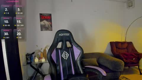 Snapshot of maximiliano_scoott_ chatting on February 18, 2026, 11:01 pm maximiliano_scoott_ online show from February 18, 2026, 11:01 pm