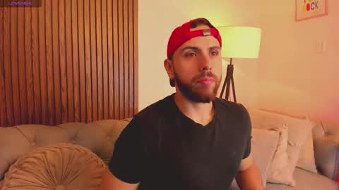 Maximo Wolf online show from January 18, 2026, 10:02 pm