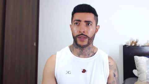 Snapshot of maximus_golden chatting on December 10, 2024, 7:16 am Independent Model online show from December 10, 2024, 7:16 am