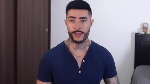 Snapshot of maximus_golden chatting on December 17, 2024, 11:05 pm Independent Model online show from December 17, 2024, 11:05 pm