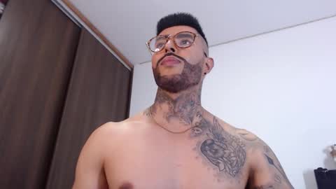 Snapshot of maximus_golden chatting on December 28, 2024, 7:11 am Independent Model online show from December 28, 2024, 7:11 am