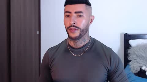 Snapshot of maximus_golden chatting on January 23, 2025, 2:12 am Independent Model online show from January 23, 2025, 2:12 am