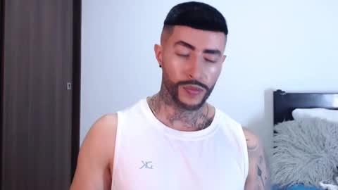 Snapshot of maximus_golden chatting on January 24, 2025, 3:22 am Independent Model online show from January 24, 2025, 3:22 am