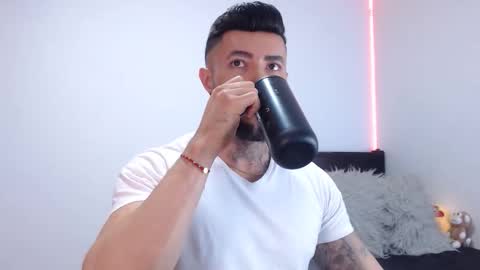 Snapshot of maximus_golden chatting on September 21, 2025, 3:08 am Independent Model online show from September 21, 2025, 3:08 am