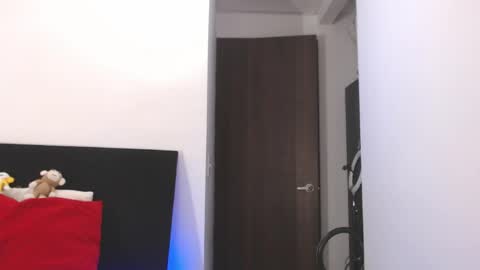 Snapshot of maximus_golden chatting on May 15, 2026, 3:46 am Independent Model online show from May 15, 2026, 3:46 am