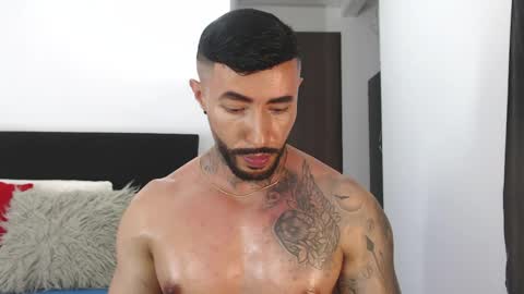 Snapshot of maximus_golden chatting on May 20, 2026, 4:29 am Independent Model online show from May 20, 2026, 4:29 am