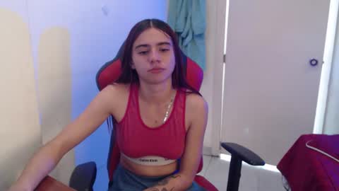 maxinesex_ online show from May 23, 2026, 2:10 pm