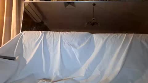 Luca Dominus online show from October 12, 2025, 1:54 pm