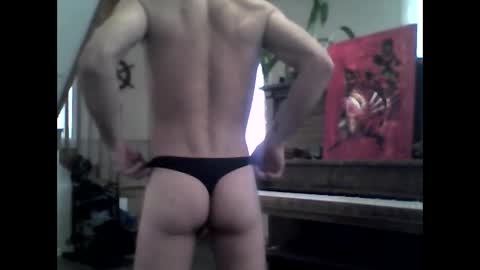 Snapshot of maxthewolf chatting on February 16, 2025, 8:33 pm MaxTheWolf online show from February 16, 2025, 8:33 pm