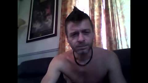 Snapshot of maxthewolf chatting on October 18, 2025, 2:51 pm MaxTheWolf online show from October 18, 2025, 2:51 pm