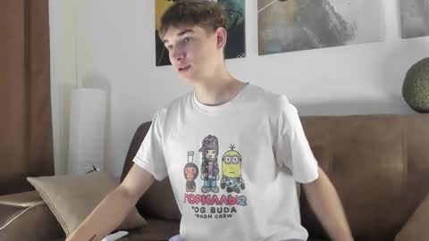 maxwellchik online show from September 19, 2025, 4:40 pm