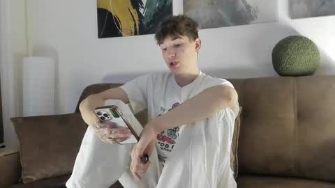 maxwellchik online show from September 27, 2025, 4:01 pm