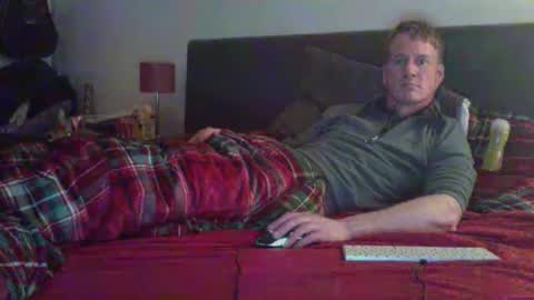 maxwilly7803039708 online show from April 7, 2026, 2:23 am