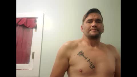 Snapshot of maxx916 chatting on September 22, 2025, 8:00 pm Max online show from September 22, 2025, 8:00 pm