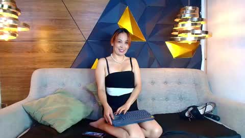 gabby online show from November 14, 2025, 3:38 am