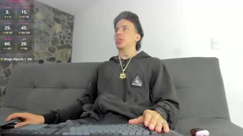 Snapshot of maxxx_bigcock chatting on July 2, 2026, 2:33 am Max online show from July 2, 2026, 2:33 am