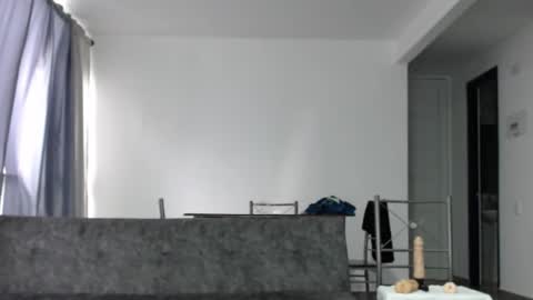 Snapshot of maxxxiimiliano chatting on December 20, 2025, 9:44 pm Maxx online show from December 20, 2025, 9:44 pm