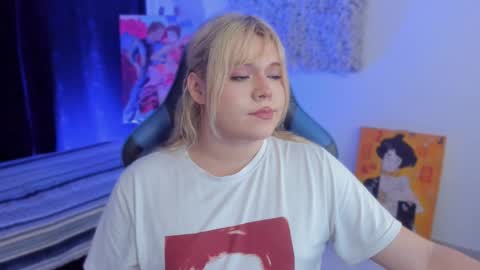 Maxine Minx online show from January 6, 2025, 4:47 am