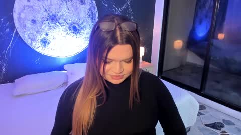 Maxine Minx online show from October 9, 2025, 4:54 am