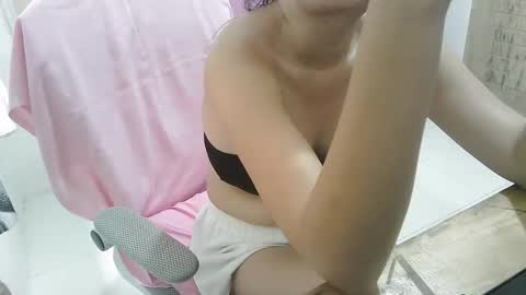 Snapshot of may171822 chatting on September 24, 2025, 3:43 am may online show from September 24, 2025, 3:43 am