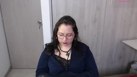 May online show from September 29, 2025, 10:25 pm