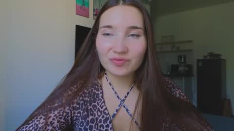 Snapshot of may_dani chatting on April 5, 2026, 9:50 am Dani and May online show from April 5, 2026, 9:50 am