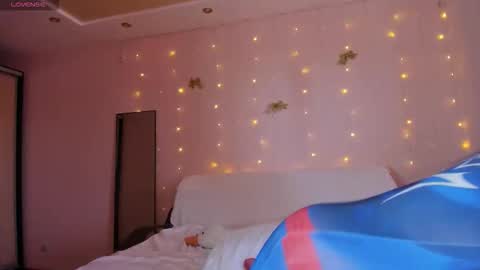 May Flower online show from March 22, 2026, 11:02 am