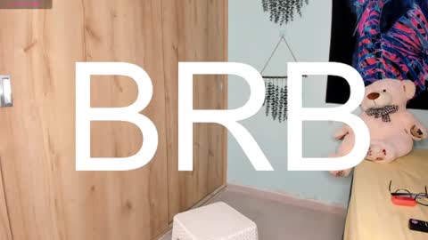 Snapshot of maya__fox chatting on January 27, 2025, 3:15 am OF mayitta19 online show from January 27, 2025, 3:15 am