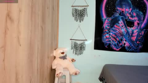 Snapshot of maya__fox chatting on February 10, 2025, 9:36 pm OF mayitta19 online show from February 10, 2025, 9:36 pm