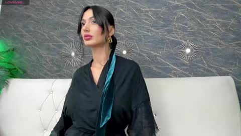 Snapshot of maya_lisa chatting on November 3, 2025, 7:15 pm Karah online show from November 3, 2025, 7:15 pm