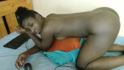 Snapshot of maya_nyla chatting on March 29, 2026, 1:16 am Faith online show from March 29, 2026, 1:16 am