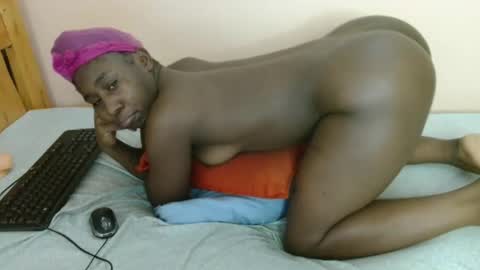 Snapshot of maya_nyla chatting on April 14, 2026, 12:05 am Faith online show from April 14, 2026, 12:05 am