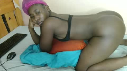 Snapshot of maya_nyla chatting on April 15, 2026, 4:30 am Faith online show from April 15, 2026, 4:30 am