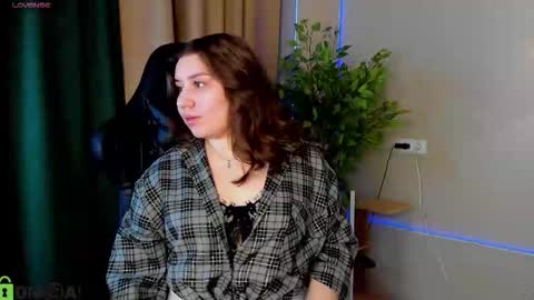 Snapshot of maya_raay chatting on March 27, 2026, 2:06 am Maya online show from March 27, 2026, 2:06 am