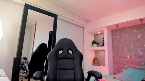 Maya online show from November 6, 2025, 5:08 am