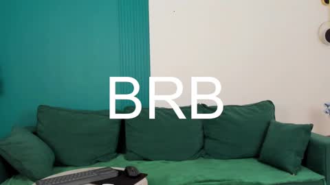 Snapshot of maya_rogerss chatting on February 9, 2025, 8:24 pm Maya online show from February 9, 2025, 8:24 pm