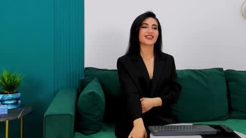 Snapshot of maya_rogerss chatting on February 21, 2025, 2:27 pm Maya online show from February 21, 2025, 2:27 pm