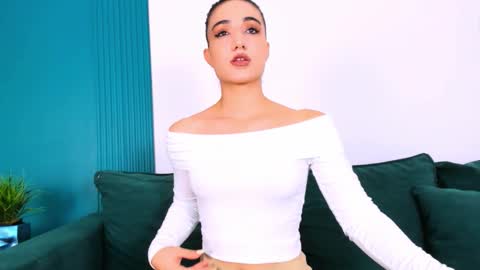 Snapshot of maya_rogerss chatting on September 11, 2025, 2:28 pm Maya online show from September 11, 2025, 2:28 pm