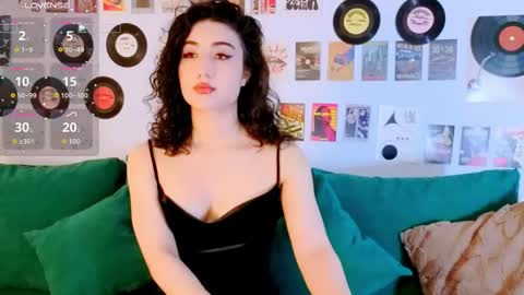 Snapshot of maya_rogerss chatting on May 1, 2026, 3:05 pm Maya online show from May 1, 2026, 3:05 pm