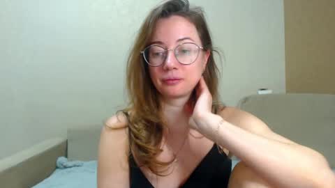 Maya online show from April 18, 2026, 7:07 pm