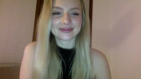 mayaflirt online show from March 31, 2026, 7:25 pm