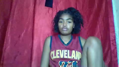 Snapshot of mayajadorelie chatting on November 2, 2025, 1:46 pm charlesia online show from November 2, 2025, 1:46 pm