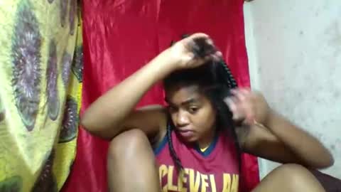 Snapshot of mayajadorelie chatting on November 18, 2025, 6:12 pm charlesia online show from November 18, 2025, 6:12 pm