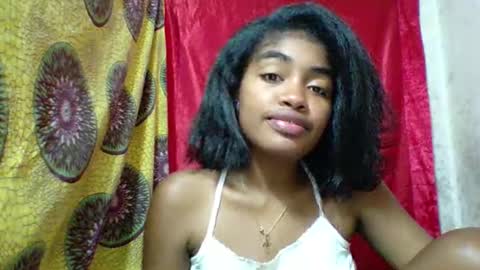 Snapshot of mayajadorelie chatting on November 25, 2025, 7:41 am charlesia online show from November 25, 2025, 7:41 am