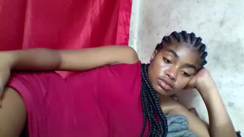 Snapshot of mayajadorelie chatting on November 30, 2025, 7:34 am charlesia online show from November 30, 2025, 7:34 am