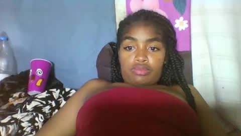 Snapshot of mayajadorelie chatting on January 6, 2026, 7:17 pm charlesia online show from January 6, 2026, 7:17 pm