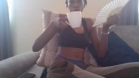 Snapshot of mayan001 chatting on September 18, 2025, 11:56 am mayan online show from September 18, 2025, 11:56 am