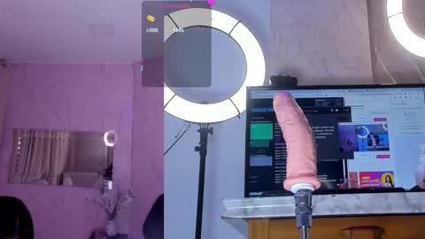 Maya online show from March 8, 2025, 2:08 pm