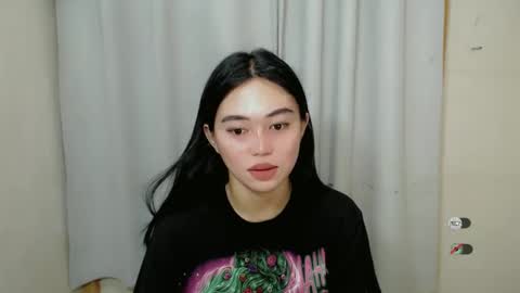 Snapshot of mayasally_ chatting on February 8, 2025, 11:55 am mayasally_ online show from February 8, 2025, 11:55 am